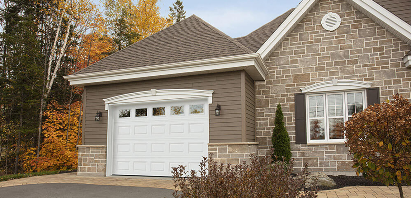 Garage doors in Corunna, Ontario
